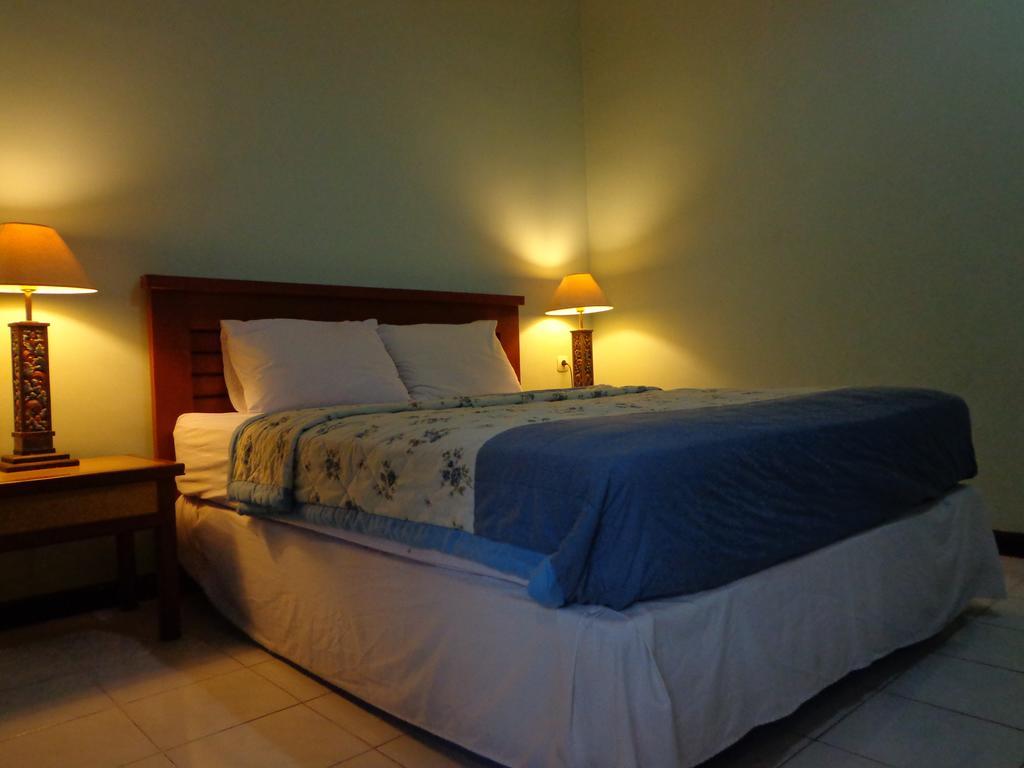 D' Kubu Pratama Homestay Nusa Dua  Exteriör bild