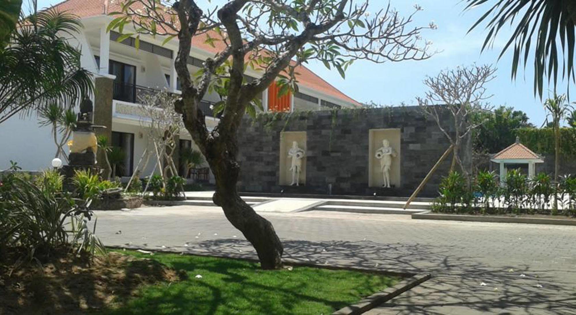 D' Kubu Pratama Homestay Nusa Dua  Exteriör bild