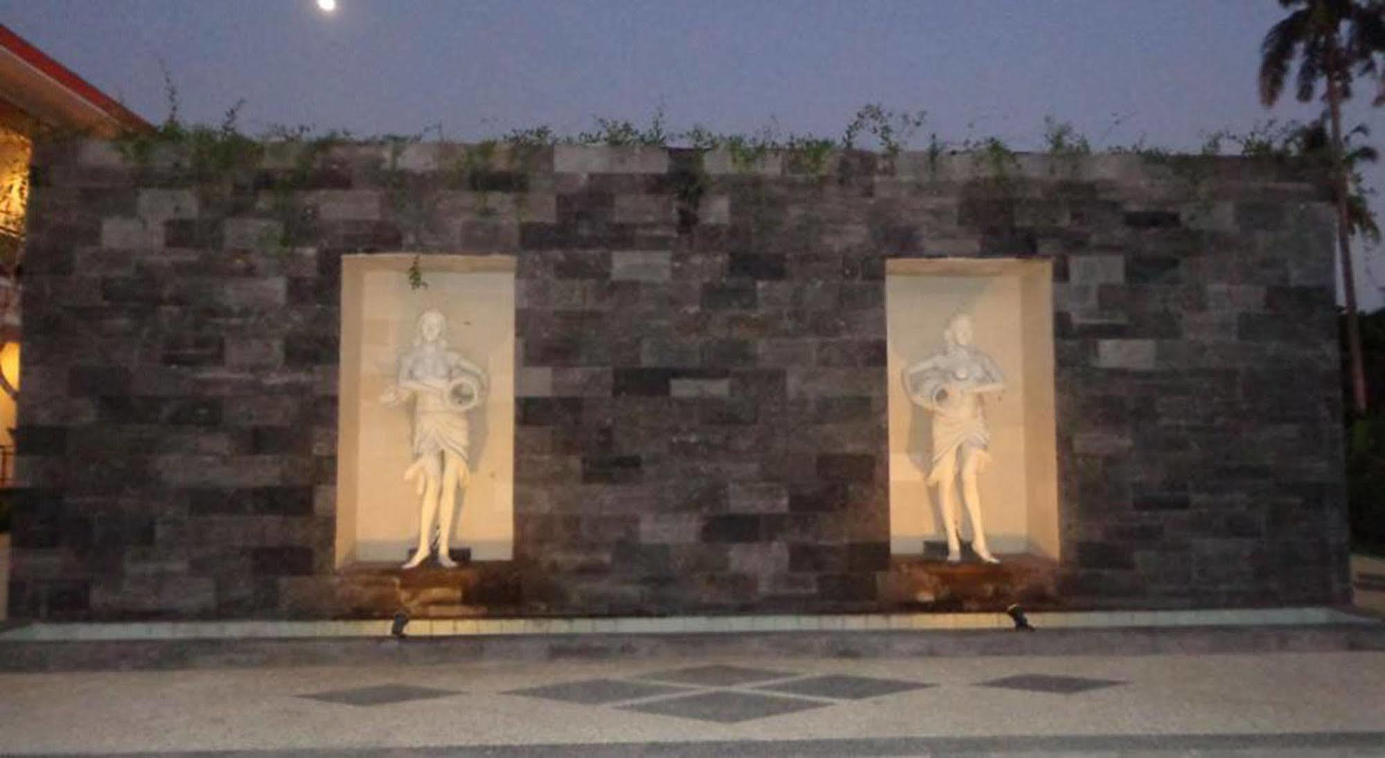 D' Kubu Pratama Homestay Nusa Dua  Exteriör bild