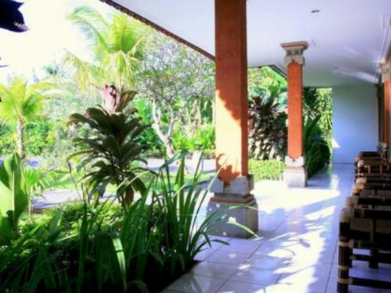 D' Kubu Pratama Homestay Nusa Dua  Exteriör bild
